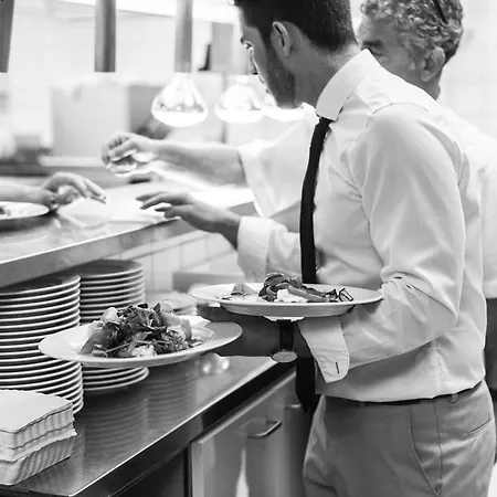 Boutique Riviera שפיץ